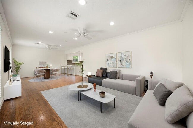 Foto del edificio - 9762 Tappenbeck Dr