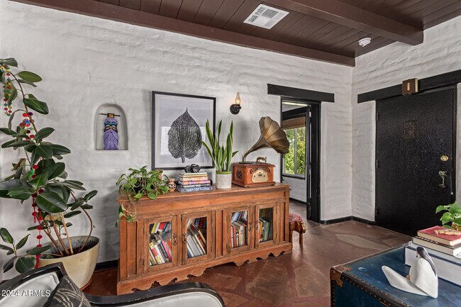 Foto del edificio - 2512 N 12th St