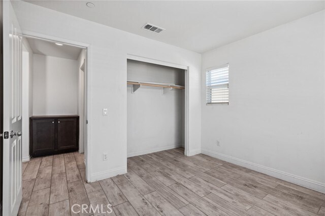 Foto del edificio - 2579 Silver Maple St