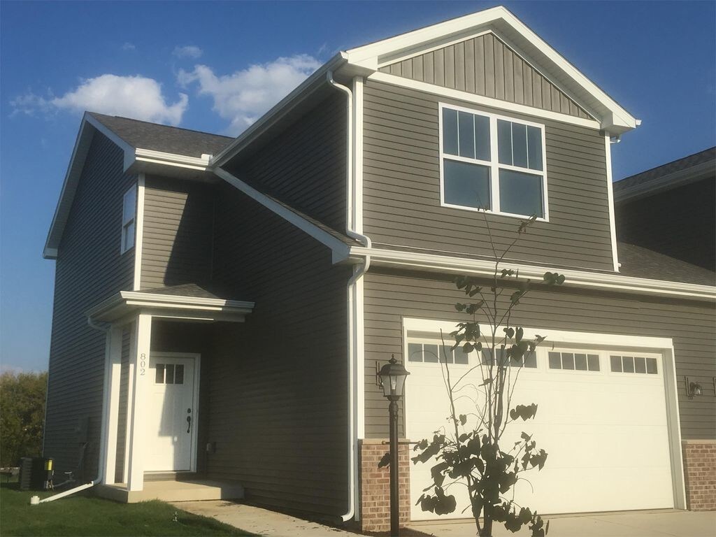Foto principal - 802 Sedgegrass Dr