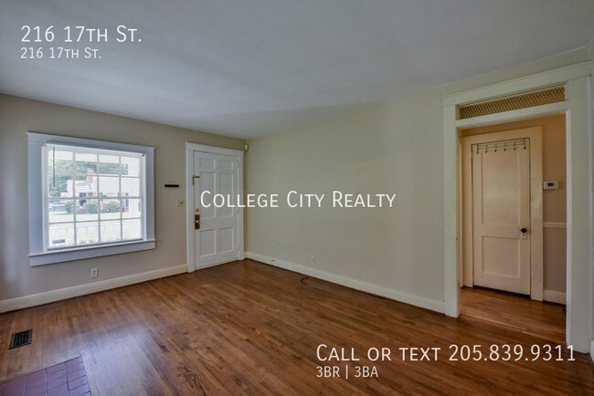Building Photo - 216 17th St