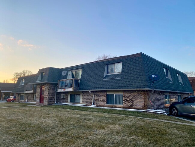 Foto del edificio - 520 Parkview Ln