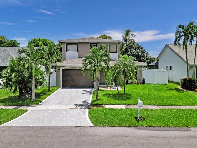 Building Photo - 9610 Dunhill Dr