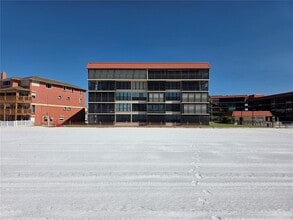 Building Photo - 17580 Gulf Blvd