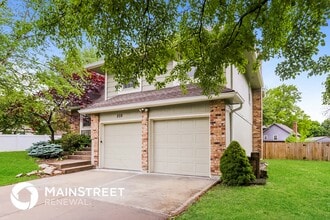 Building Photo - 209 S Montclaire Dr