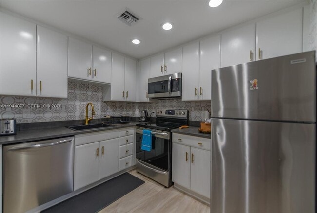 Photo - 1950 S Ocean Dr House