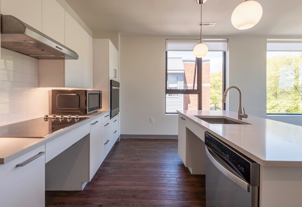 Foto principal - 166 Main St