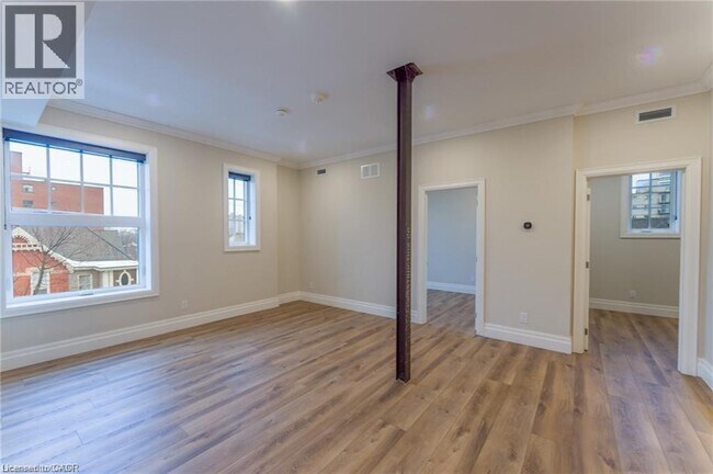 Building Photo - 100 Charlton Ave W