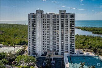 Building Photo - 6849 Grenadier Blvd