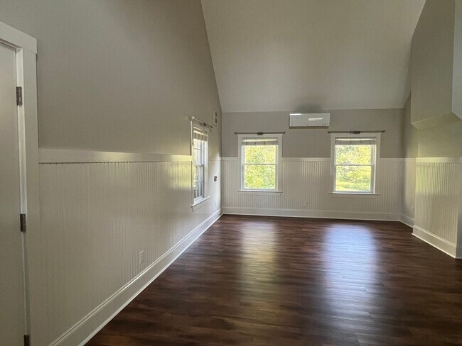 Building Photo - 36 Birchwood Ave
