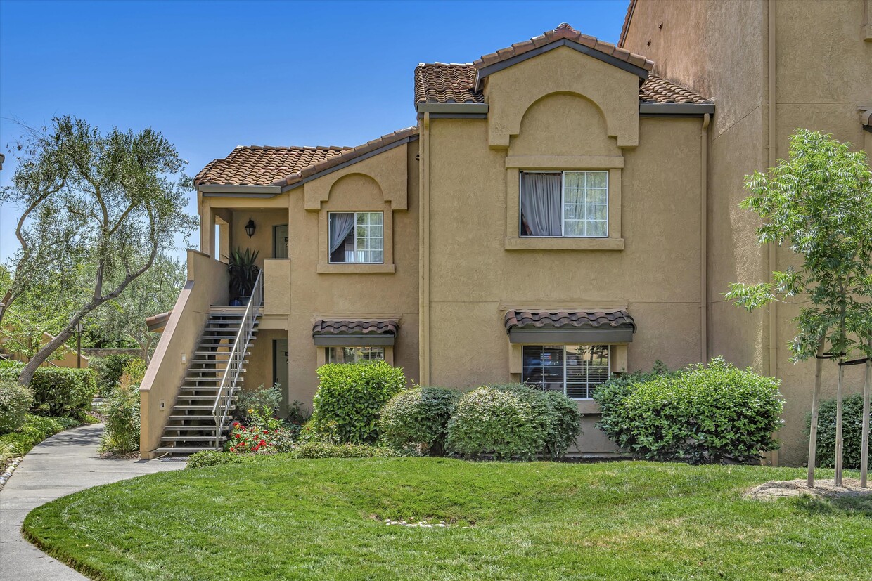 Primary Photo - 440 Bollinger Canyon Ln