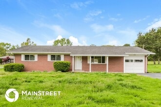Building Photo - 4428 Green Valley Dr