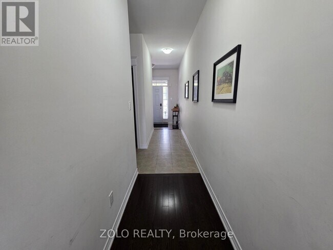 Building Photo - 7 Thornapple Ln
