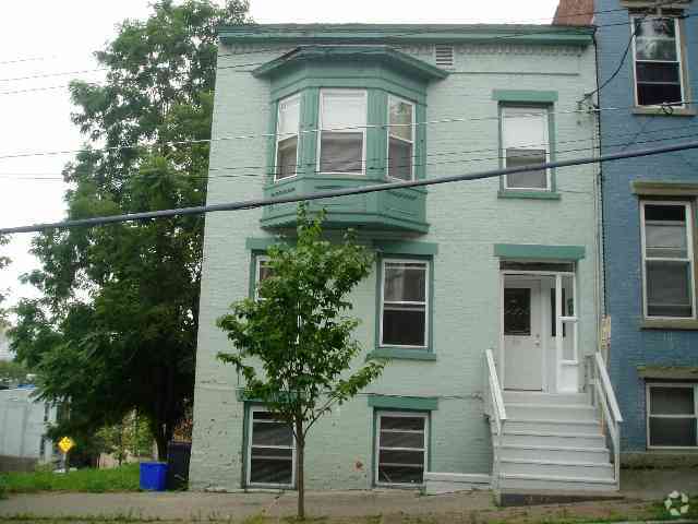 Building Photo - 44 First St