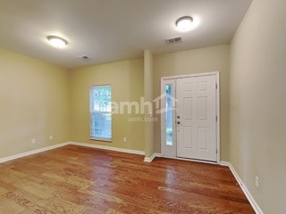 Foto del edificio - 215 Windsong Dr