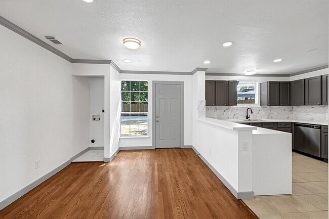 Foto del edificio - 2512 Isabella St