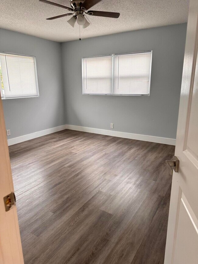 Foto del edificio - 7521 NW 44th Ct