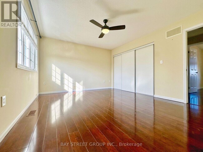 Building Photo - 86 Dougherty Crescent