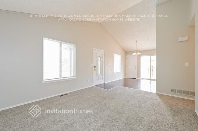 Foto del edificio - 17468 E Whitaker Dr