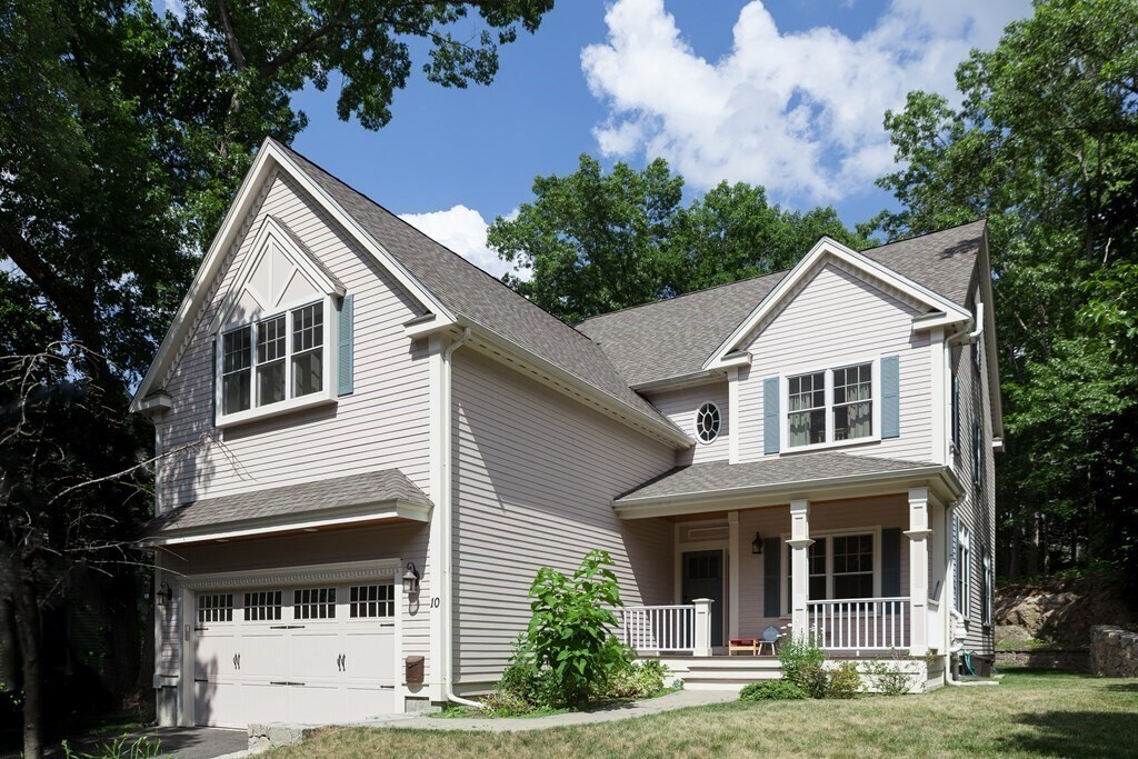 10 Larch Rd Unit 10, Wellesley, MA 02482 Condo for Rent in Wellesley