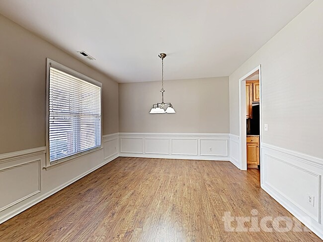 Building Photo - 376 Collinsworth Dr