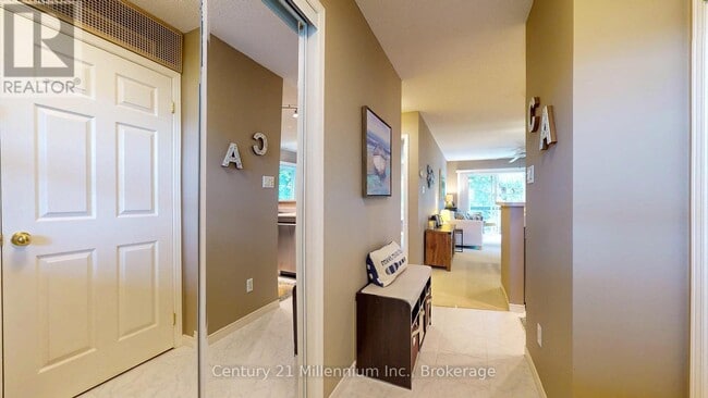 Building Photo - 302 Mariners Way