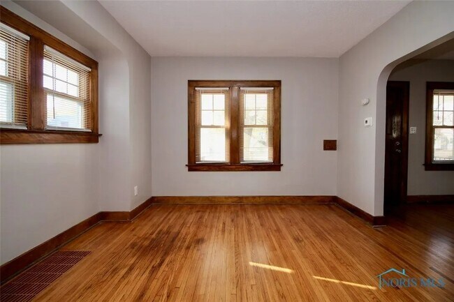 Foto del edificio - 4452 Belmar Ave