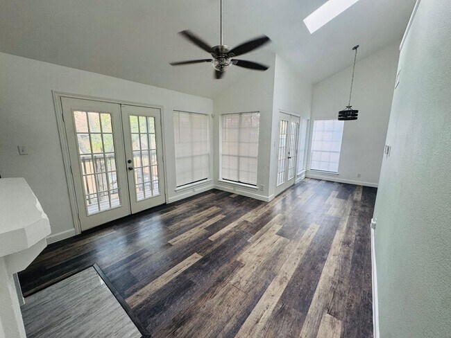 Building Photo - **1125/MONTH** MEDICAL CENTER***