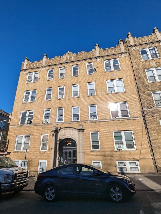 154 Kensington Ave Unit B2, Jersey City, NJ 07304 - Room For Rent In ...