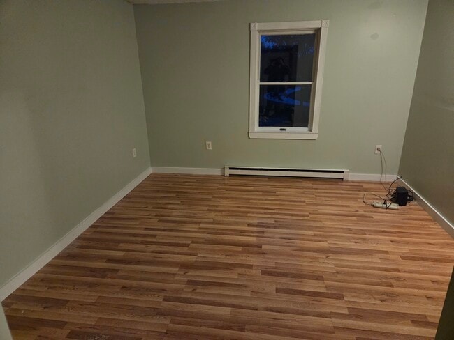 Foto del edificio - 495 Carter Hill Rd