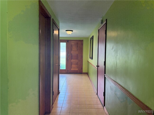 Foto del edificio - 559 Mapleview Rd
