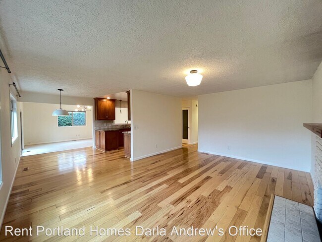 Foto del edificio - 3 br, 2 bath House - 6807 N Villard Ave