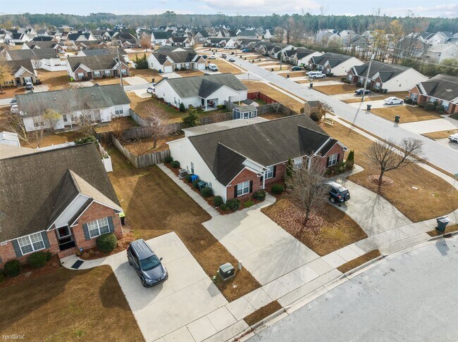 Building Photo - 3 br, 2 bath Duplex - 3015 Kinsey Loop A