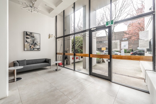 Building Photo - Sierra Estate