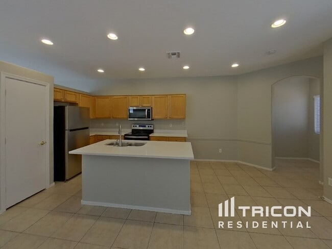 Building Photo - 12914 W Corrine Dr