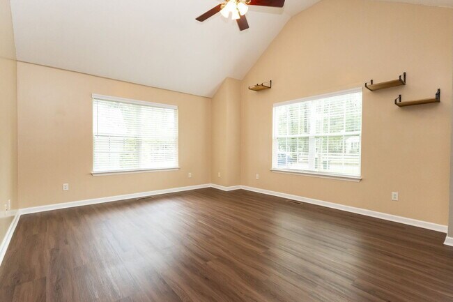 Foto del edificio - 4705 Montview Dr