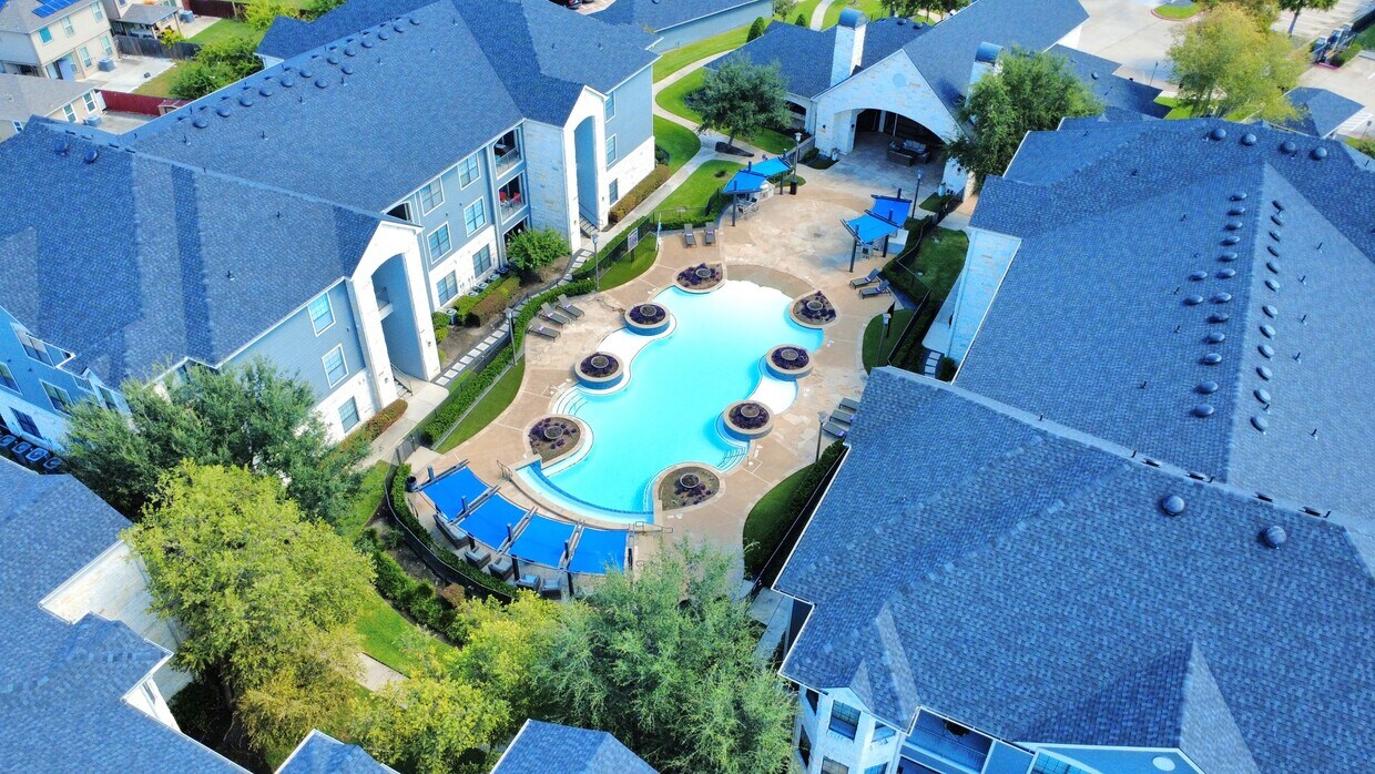 Foto principal - 6777 Sommerall Dr