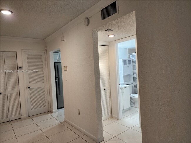 Foto del edificio - 17530 NW 68th Ave