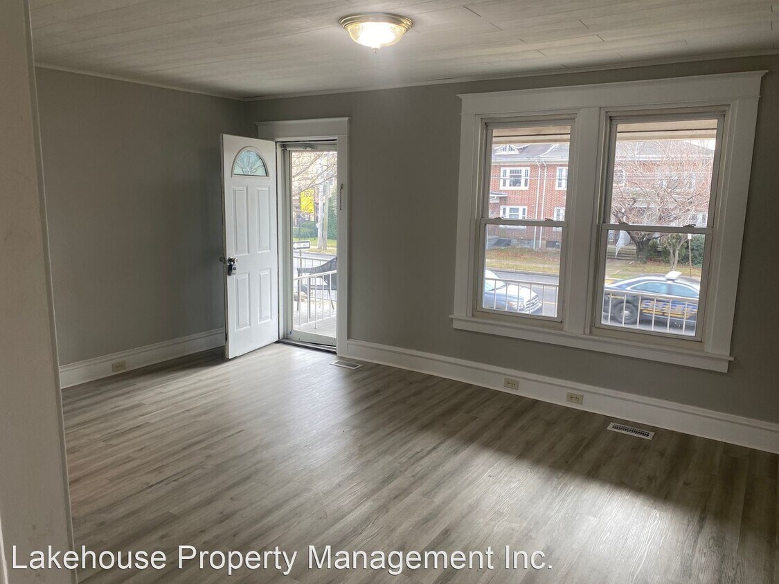 Primary Photo - 3 br, 1 bath House - 2211 Penn Ave