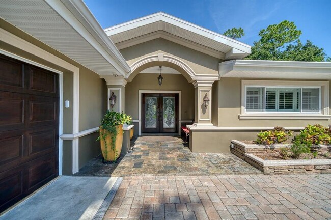 Foto del edificio - 1666 Robin Hood Ln