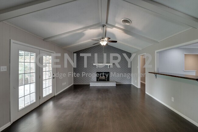 Building Photo - Well Maintained 3/2/2 in Fort Worth For Rent!