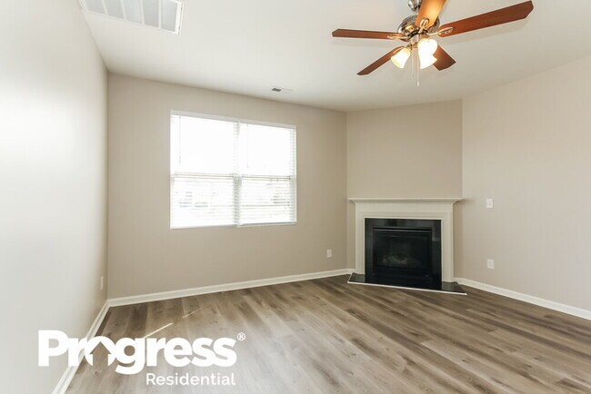 Foto del edificio - 9202 Cotton Gum Rd