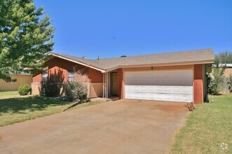 Building Photo - 1900 Weeden Dr