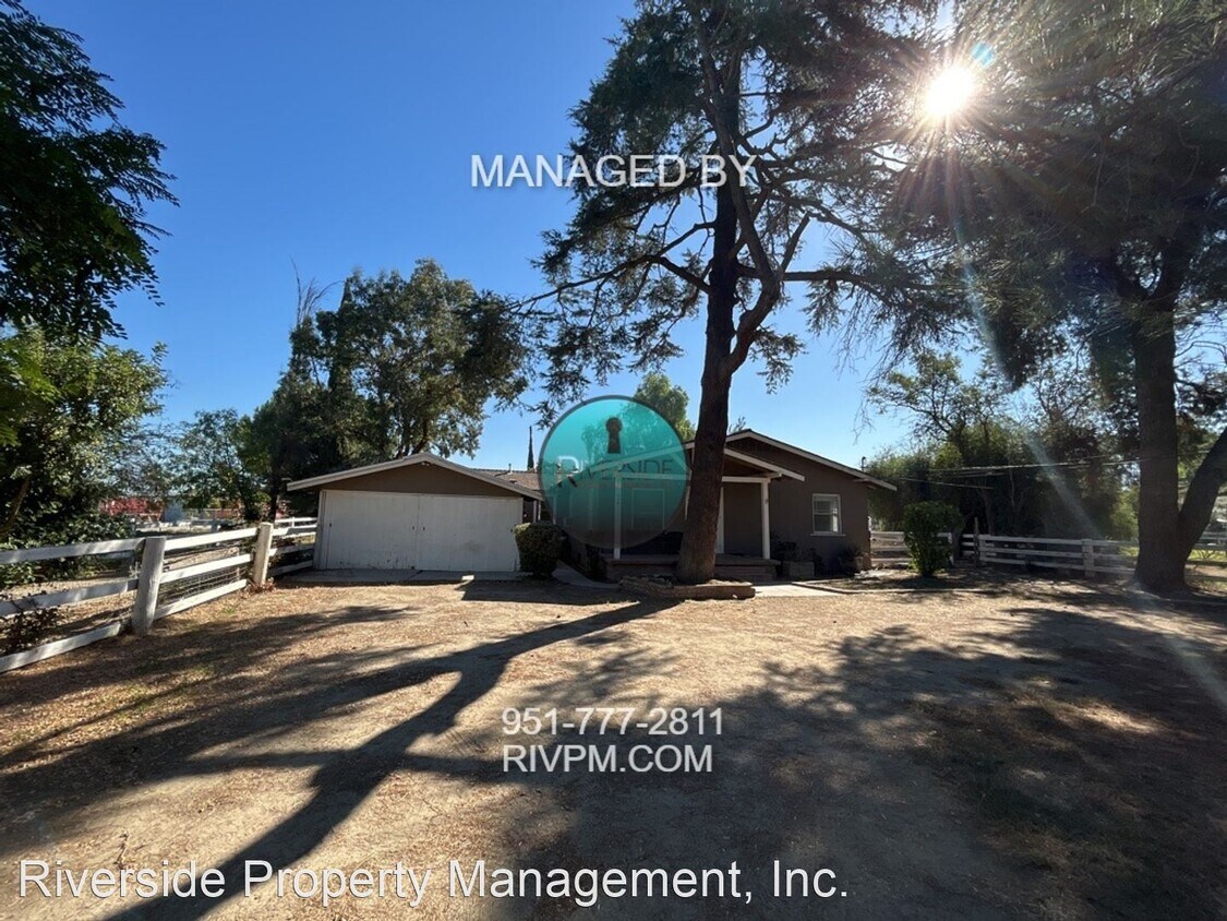 Primary Photo - 3 br, 1 bath House - 4081 Valley View Ave