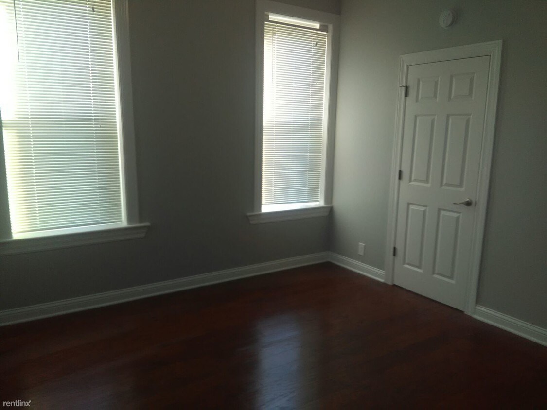 Primary Photo - 201 W Galena Blvd