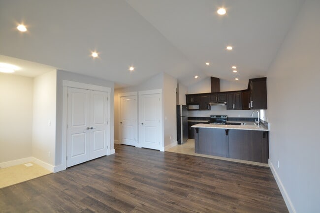 Building Photo - 8723-8774 74 St