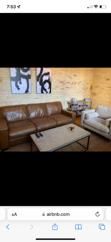Explode brick living room - 110 N Harbor Dr
