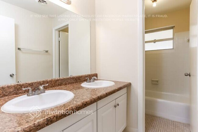 Foto del edificio - 1302 W Broward St