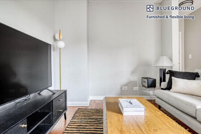 Foto del edificio - 2752 Hampton Pkwy