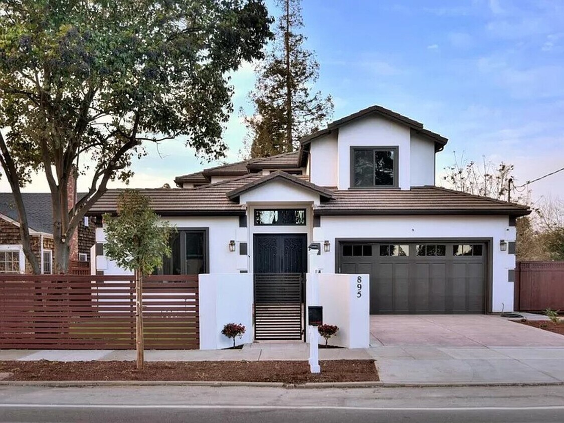 Primary Photo - WILLOW GLEN - Luxury home nestled in beaut...